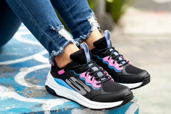 Skechers Image 1