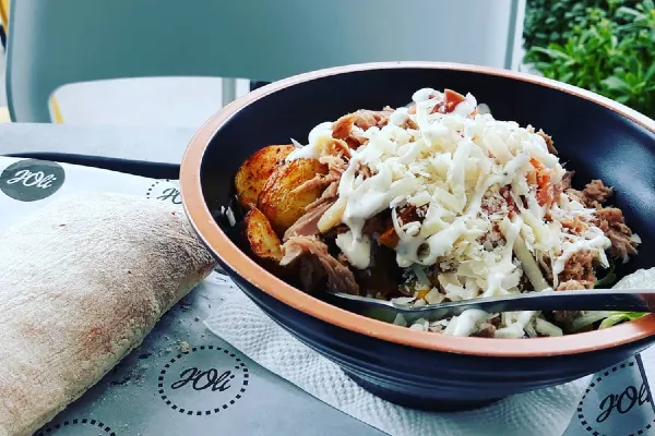 J'Oli Sandwich Salad Bar