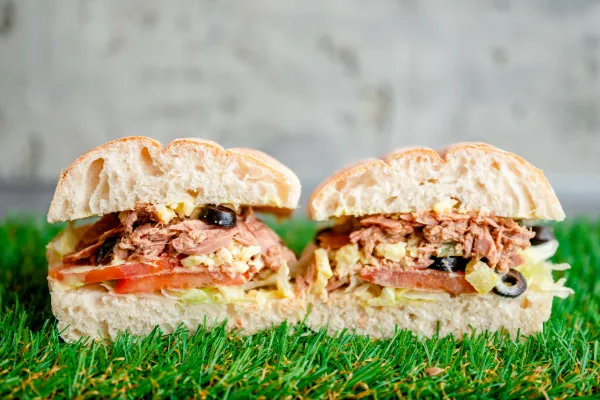 J'Oli Sandwich Salad Bar Image 2