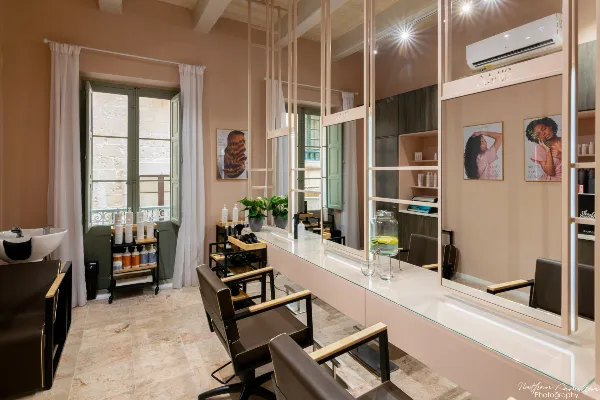 AMIS Spa, Hair & Beauty Image 1