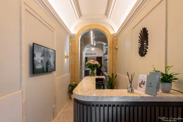 AMIS Spa, Hair & Beauty Image 2