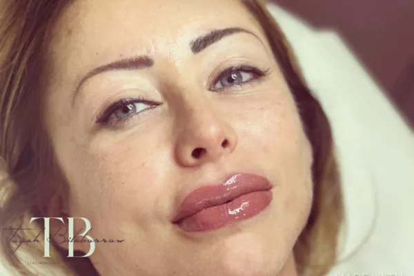 TB make up artist Image 3