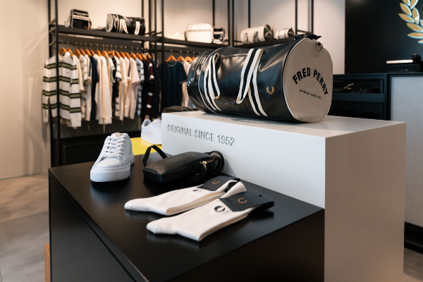 Fred Perry Malta Image 3