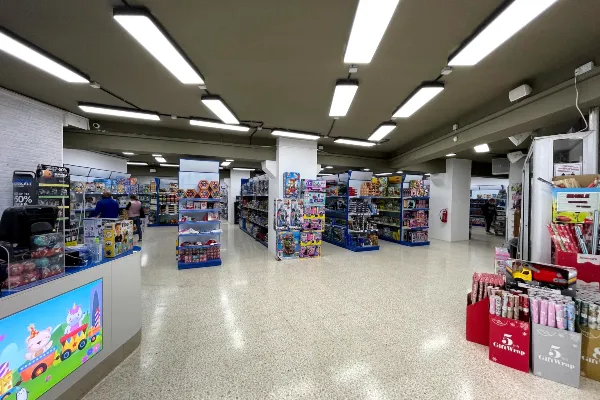 ESL Gross Market Image 5