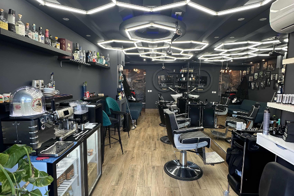 Plan B Barbershop Image 1